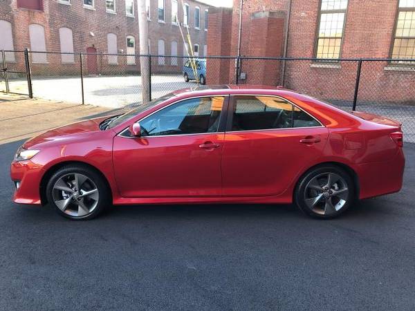 2012 Toyota Camry SE V6 - cars & trucks - by dealer - vehicle... for sale in Westport, RI – photo 3