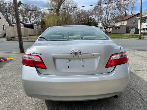 2009 Toyota Camry LE 135, 000 miles 4 cly clean carfax great on gas for sale in Westport , MA – photo 9