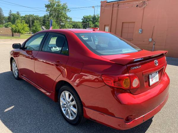 2010 TOYOTA COROLLA 'S' 5-SPEED MANUAL SUNROOF ONLY 115K MILES for sale in Cedar Rapids, IA – photo 3