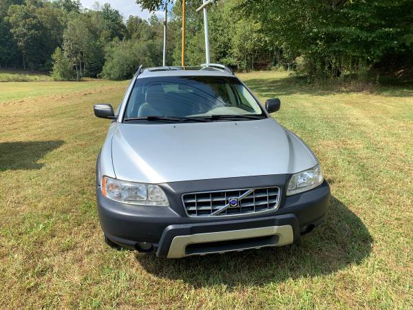 2006 Volvo XC70 2.5T Wagon 4D for sale in Hendersonville, NC – photo 2