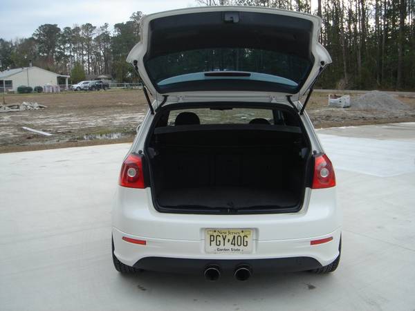 2008 Volkswagen R32 AWD 3.2L V6 1 of Only 5000 Made! Clean Carfax for sale in Castle Hayne, NC – photo 18