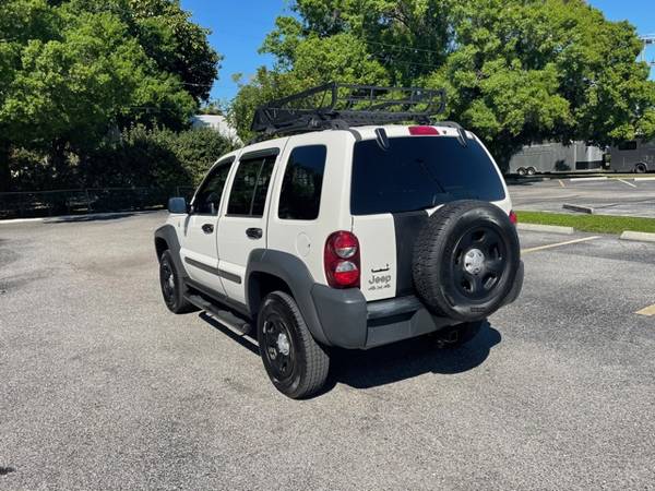 2006 JEEP LIBERTY SPORT 4X4 - - by dealer - vehicle for sale in Sarasota, FL – photo 4