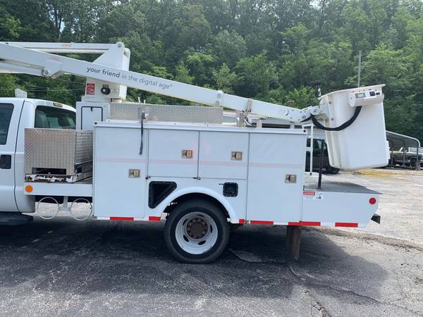 Bucket Utility Trucks - 2012 Ford F-550 - LOW MILES for sale in Kimmswick, MN – photo 14