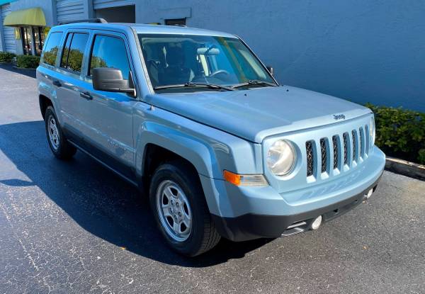 2014 JEEP PATRIOT CLEAN TITLE LOW MILES REAL FULL PRICE ! NO BS... for sale in Fort Lauderdale, FL – photo 2