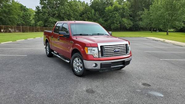 2013 Ford F150 XLT! with a 5.0 V8! has 98k! great truck! no rust! for sale in Charlotte, NC