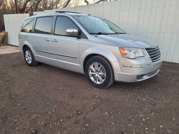 2008 Chrysler Town & County Limited - - by dealer for sale in Piedmont, OK – photo 3