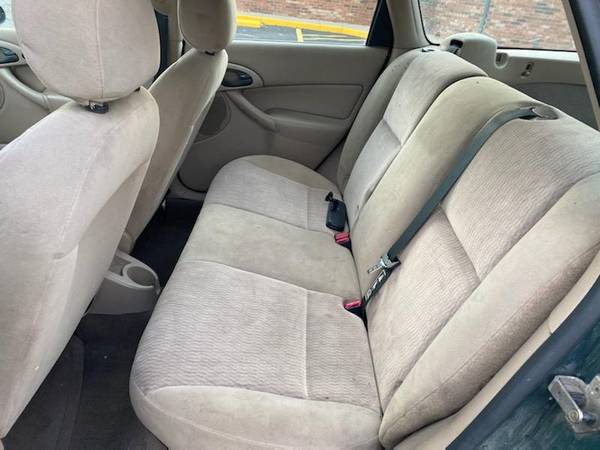2001 Ford Focus Wagon SE - - by dealer - vehicle for sale in Columbus, OH – photo 9
