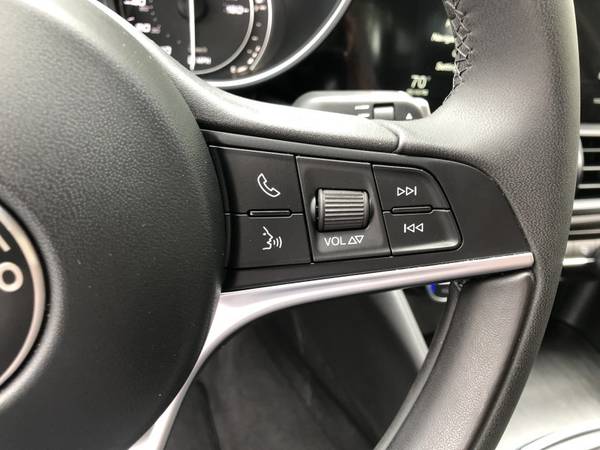 2018 Alfa Romeo Giulia ONLY 10K MILES 1-OWNER CLEAN CARFAX WELL for sale in Sarasota, FL – photo 15
