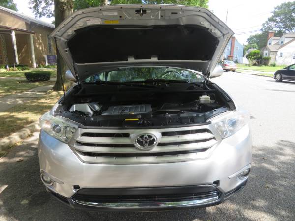 2011 Toyota Highlander 4WD 129K BACK UP CAMERA HEATED LEATHER SUNROOF for sale in Baldwin, NY – photo 22