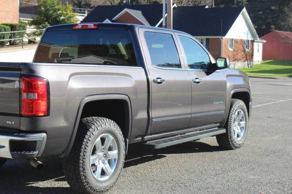 2015 GMC SIERRA SLT CREW CAB ONLY 52000 MILES 4X4 LEATHER - cars &... for sale in Mc Kee, KY – photo 7