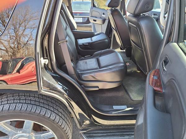 2007 Cadillac Escalade Luxury Edition - - by dealer for sale in Rensselaer, NY – photo 21