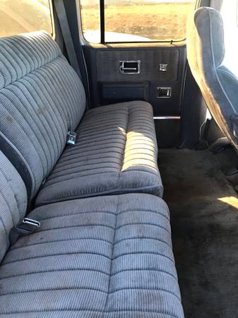 Very nice 1989 suburban 2500 - cars & trucks - by owner - vehicle... for sale in Ash Fork, AZ – photo 10