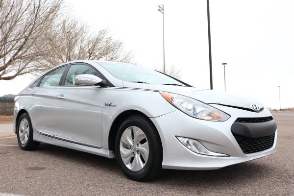 2015 Hyundai Sonata Hybrid Only 77k Miles - cars & trucks - by... for sale in Albuquerque, NM – photo 8