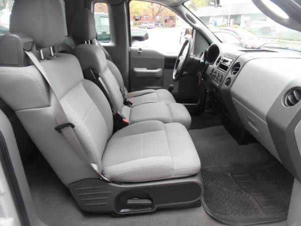 2006 Ford F-150 XL Pickup - - by dealer - vehicle for sale in New Britain, CT – photo 8