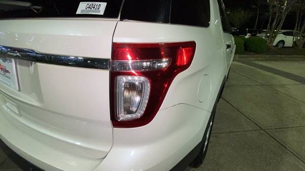 2015 Ford Explorer XLT suv White - - by dealer for sale in Raleigh, NC – photo 15