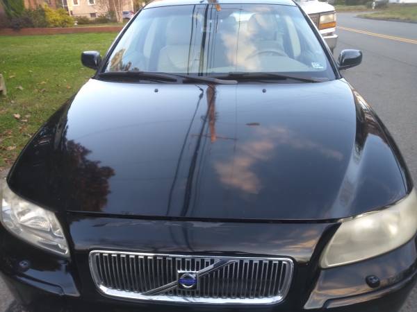 2007 Volvo, V70 wagon, Clean, loaded - cars & trucks - by owner -... for sale in Richmond , VA – photo 2