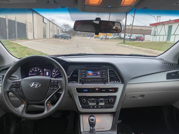 2015 Hyundai Sonata for sale in Grand Prairie, TX – photo 9