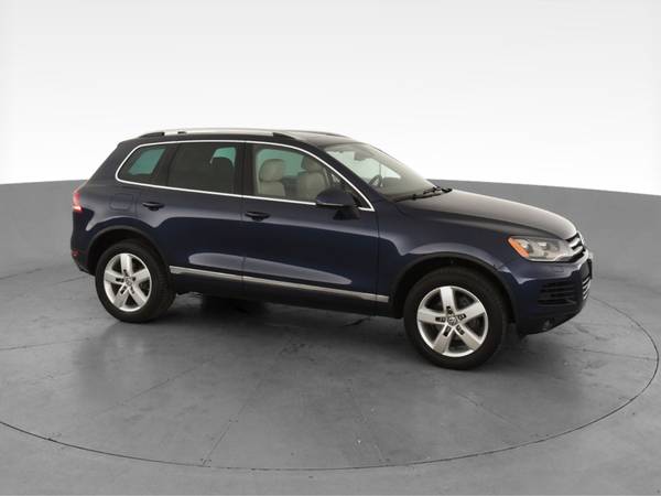 2011 VW Volkswagen Touareg VR6 Lux Sport Utility 4D suv Blue -... for sale in Chicago, IL – photo 14