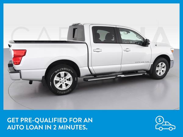 2018 Nissan Titan Crew Cab SV Pickup 4D 5 1/2 ft pickup Silver for sale in Washington, District Of Columbia – photo 9