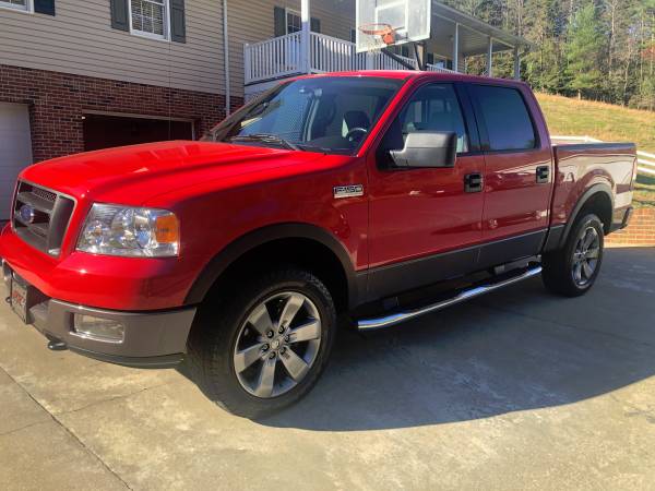 REDUCED: 2004 Ford F150 SuperCrew FX4 4WD Ultra Low 18k miles - cars... for sale in Wilkesboro, NC – photo 4