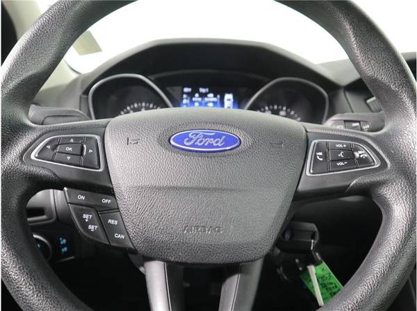 2016 Ford Focus SE Sedan 4D Sedan - cars & trucks - by dealer -... for sale in Burien, WA – photo 13