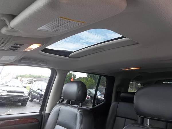 2006 GMC ENVOY XL DENALI- LOADED ALL BELLS AND WHISTLES - cars &... for sale in Tomah, WI – photo 21