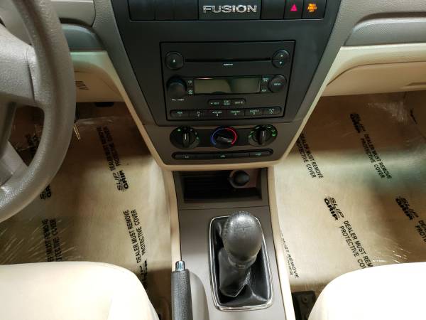 2006 Ford Fusion 2.3L 4C - cars & trucks - by dealer - vehicle... for sale in Lake In The Hills, IL – photo 16