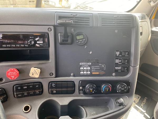 2013 FREIGHTLINER CASCADIA SLEEPER TRACTOR STOCK 1615 - cars &... for sale in Miami, FL – photo 15