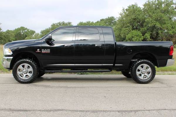 BLACK AND BEAUTIFUL*2014 RAM 2500 MEGA*LONE STAR 4X4*LEVELED*NEW TIRES for sale in Temple, IA – photo 4