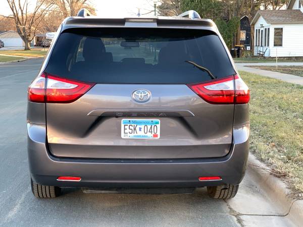 2019 Toyota Sienna XLE - ONLY 27K MILES - - by dealer for sale in Farmington, MN – photo 6