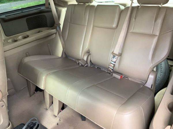 2012 Volkswagen Routan SE 4dr Mini Van w/ RSE 100% CREDIT APPROVAL! for sale in TAMPA, FL – photo 15