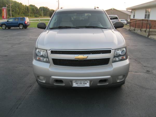 2007 Chevrolet Tahoe for sale in Henry, IL – photo 3