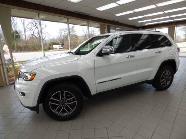 2020 Jeep Grand Cherokee Limited Holiday Special - cars & trucks -... for sale in Burbank, IL – photo 8
