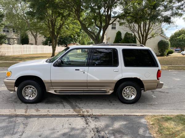 2000 Mercury Mountaineer for sale in Bolingbrook, IL – photo 2