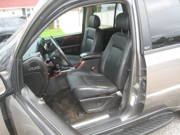 2009 GMC ENVOY SLT - 4X4 - 1 OWNER - - by dealer for sale in East Meadow, NY – photo 11