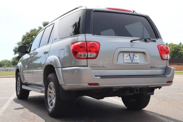 2005 Toyota Sequoia SR5 - cars & trucks - by dealer - vehicle... for sale in Longmont, CO – photo 6