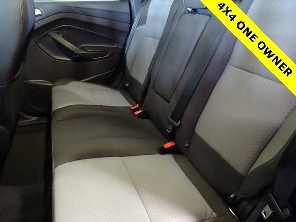 2017 Ford Escape SE - - by dealer - vehicle automotive for sale in Rockford, IL – photo 15
