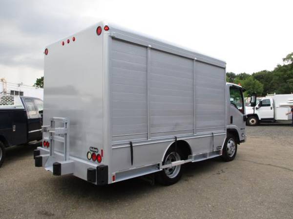 2011 Isuzu NRR 12 BEVERAGE BODY ** SIDE DOOR TRUCK ** - cars &... for sale in south amboy, KY – photo 5