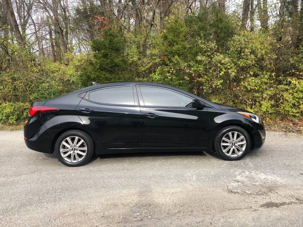 2014 Hyundai Elantra SE Clean No Issues - cars & trucks - by dealer... for sale in Louisville, KY – photo 6