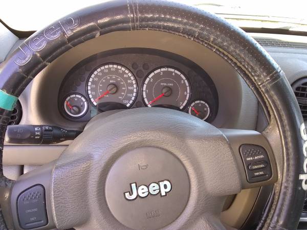 2005 jeep liberty renegade 4x4 excellent throughout - cars & trucks... for sale in St. Augustine, FL – photo 4