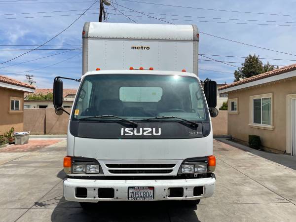 2005 Isuzu NQR diesel 20 foot box truck with lift gate - cars & for sale in El Monte, CA – photo 2