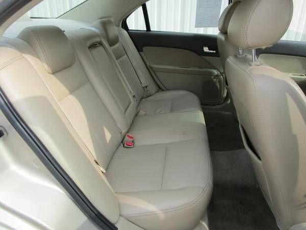 2006 Mercury Milan V6 Premier - cars & trucks - by dealer - vehicle... for sale in Wilmington, OH – photo 8