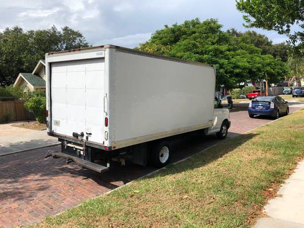 2005 GMC Box Truck For Sale. Runs Great/ Fires up instantly for sale in SAINT PETERSBURG, FL – photo 4