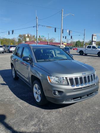 2013 Jeep Compass 4x4 - - by dealer - vehicle for sale in Goshen, IN – photo 2
