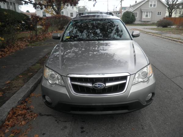 2009 SUBARU OUTBACK 3.0R LTD LIKE NEW. - cars & trucks - by owner -... for sale in East Providence, RI – photo 2