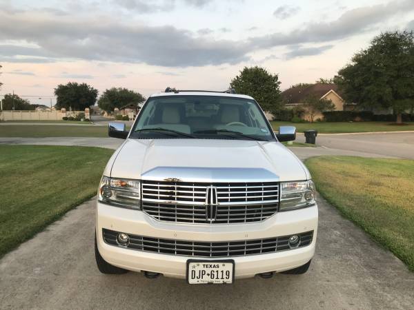 2013 Lincoln Navigator L - White for sale in New Braunfels, TX – photo 3