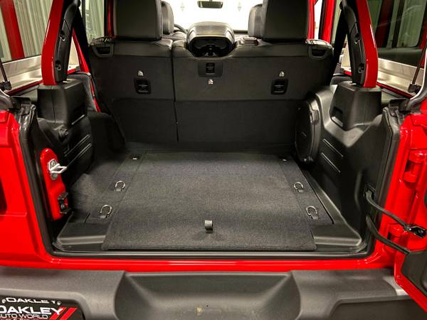 2021 Jeep Wrangler Unlimited Freedom 4x4 hatchback Red - cars & for sale in Branson West, MO – photo 7