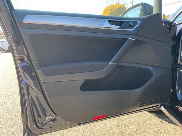 2017 Volkswagen Golf TSI S 4-Door Hatchback VW for sale in Portland, OR – photo 9