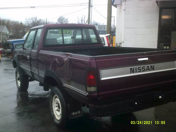 1985 Nissan king cab , 4x4 - - by dealer - vehicle for sale in York, PA – photo 3