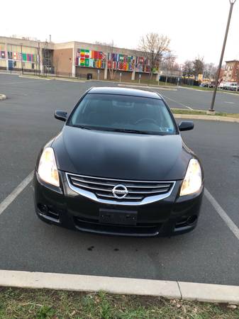 2012 Nissan Altima 2.5 s 118k - cars & trucks - by owner - vehicle... for sale in Hartford, CT – photo 3